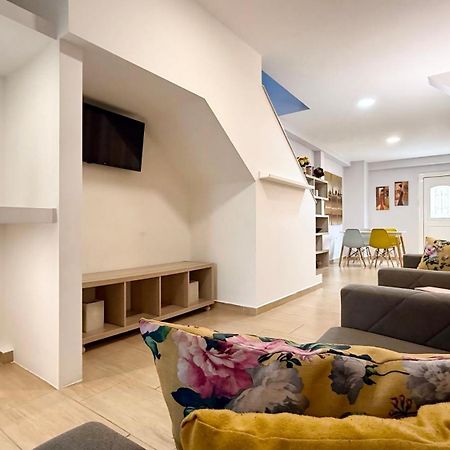 Byron Urban Apartment Kalamata Exterior photo
